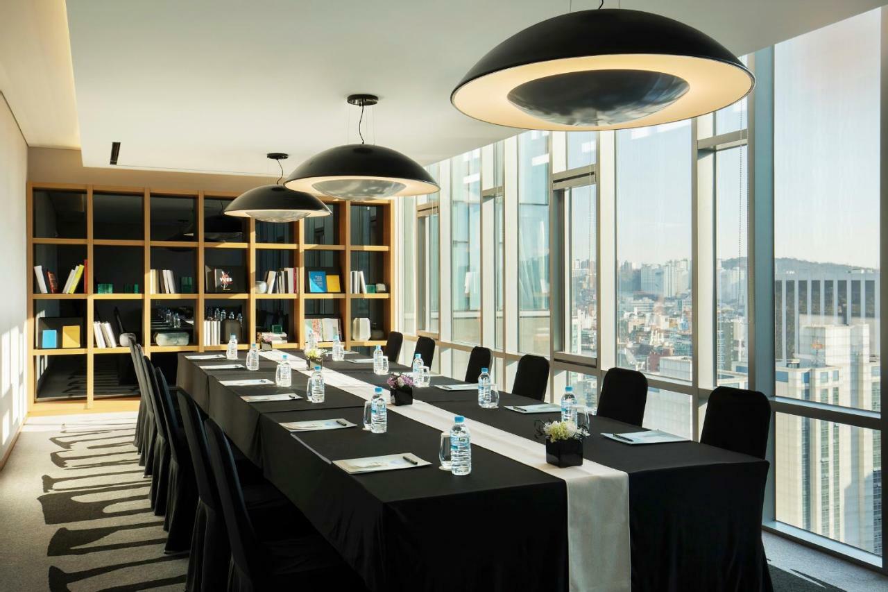 Novotel Ambassador Seoul Dongdaemun Hotels & Residences Exterior photo Meeting room