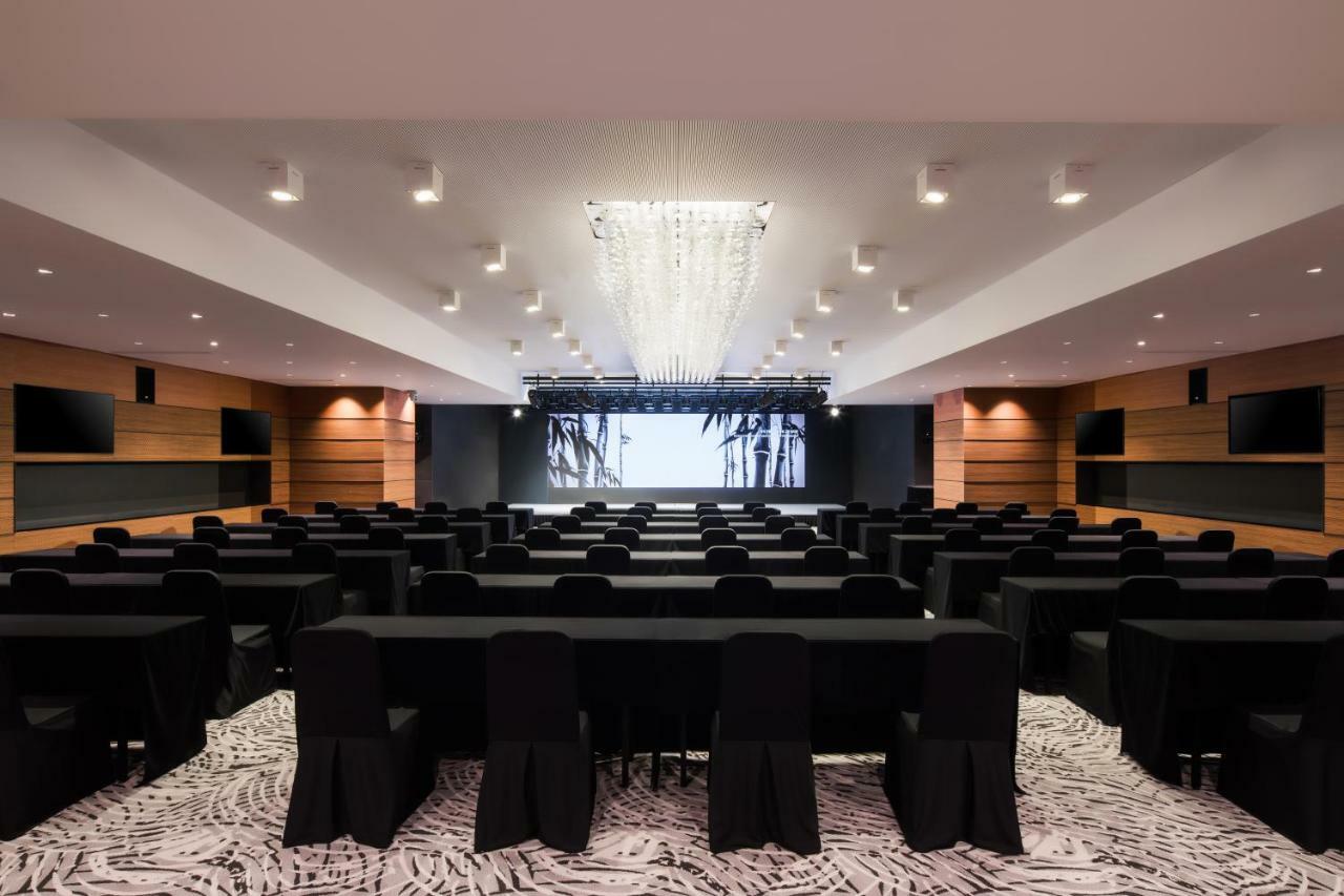 Novotel Ambassador Seoul Dongdaemun Hotels & Residences Exterior photo The ballroom